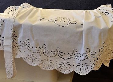 svatovska-kecelja-slingana