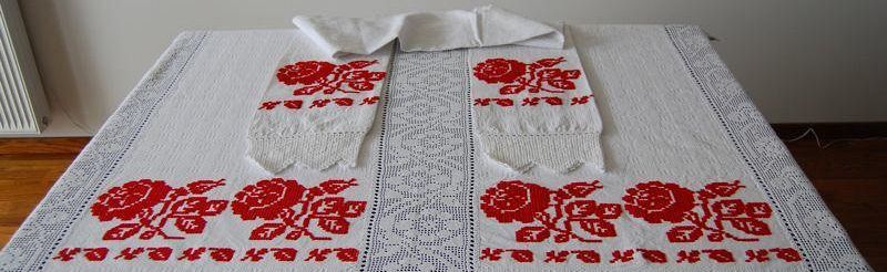 tkani-stoljnjak--i-peskir-na-borici tkani-stoljnjak--i-peskir-na-borici