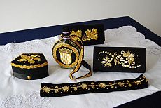 zlatovez-torbica-kutija-za-nakit-boca-remen